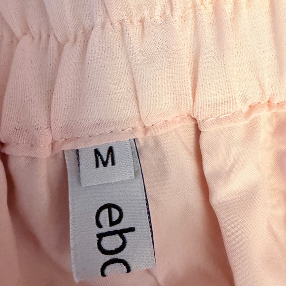 Elegant Pleated Maxi Skirt in Light Pink - Picture 9 of 11